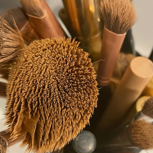 Get Brushelle Beauty's Expert Tips and Say Goodbye to Grimy Brushes
